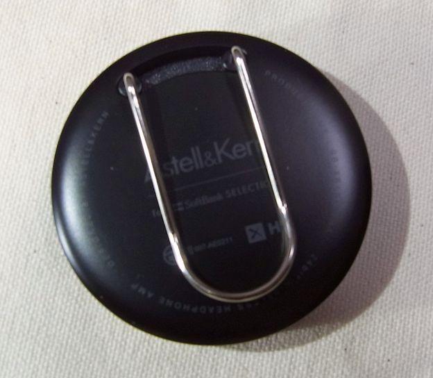 そこにクリップをはめ込む。