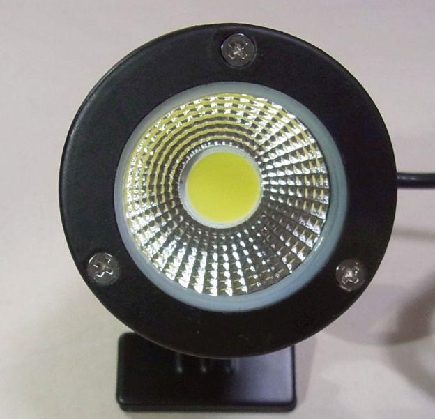 LED灯ってなんか「球」入っていないような感じがするな