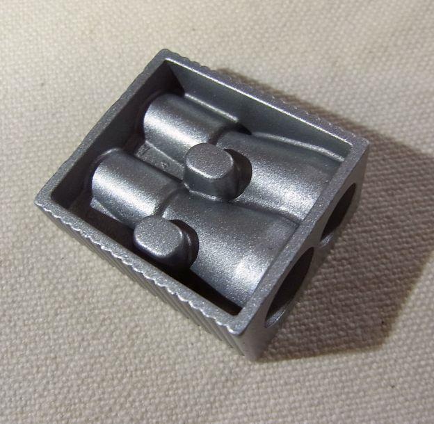 裏側も全く飾り気ない