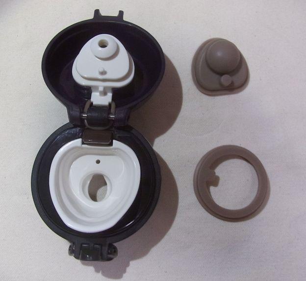 パッキンは取りやすさも大幅改良されてるなー