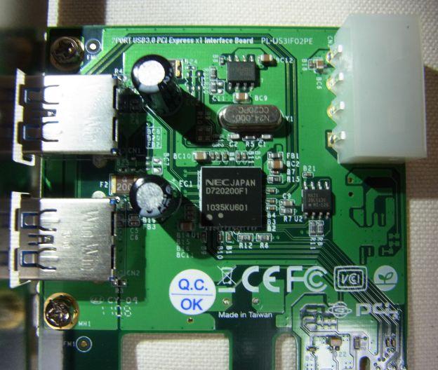 μPD720200。「NEC」の刻印があるので初期ロットか?