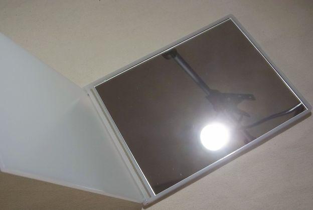 光を反射させると相当明るい