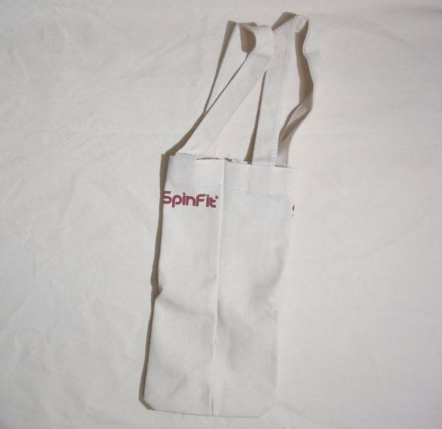 広げるとこんな感じの長細い布袋