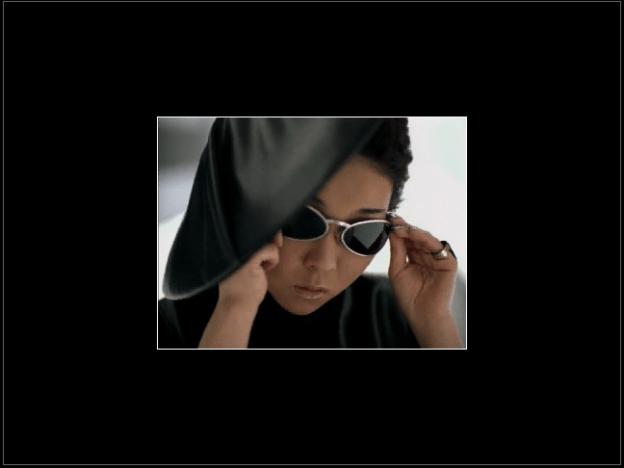 動画の解像度は320×240、フレーム入れても640×480でたいしたものではない