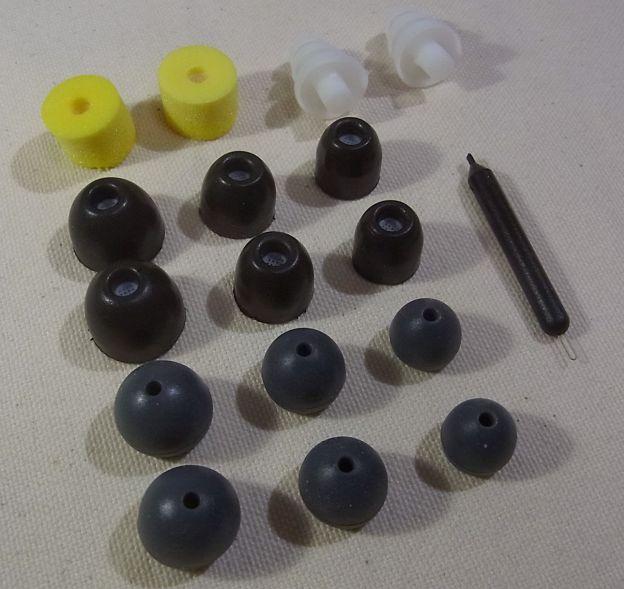 同梱の各種イヤーチップ類