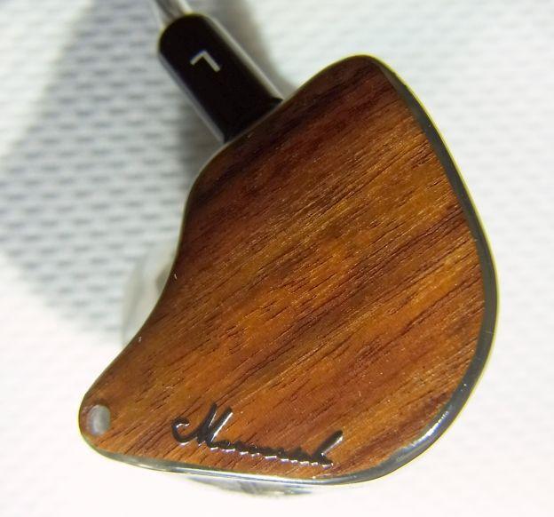 MAVERICKにしか入れられない品名ロゴ