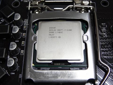 Core i7-2600Kです