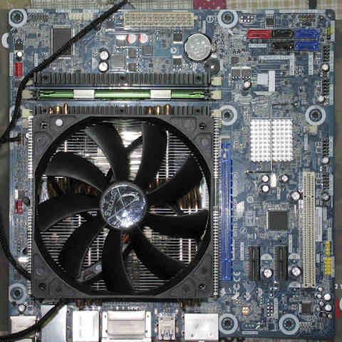 CPUクーラー取り付け03