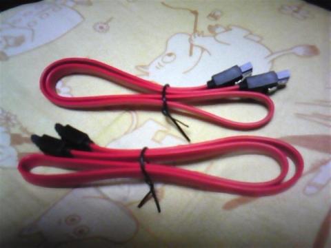 SATAケーブル(ラッチ付き)