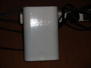 シュッと閉じて、充電。