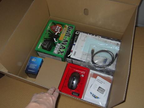 各パーツ達の空き箱がギッシリ☆