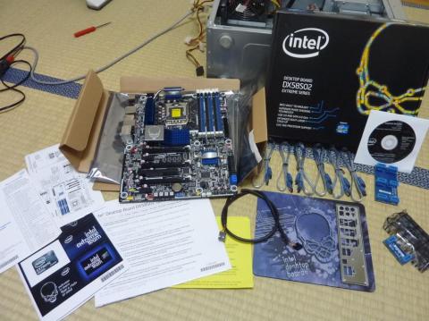 インテル® デスクトップ・ボード DX58SO2のパッケージ内容