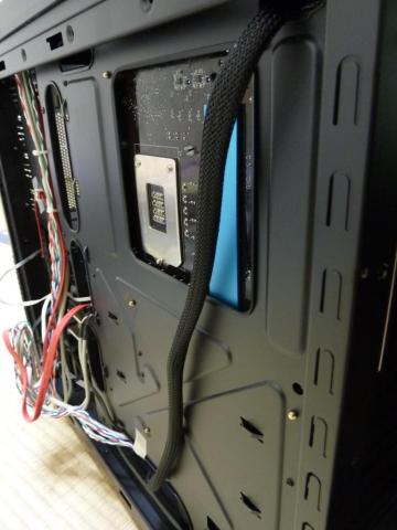 後ろの配線もギリギリでしたが頑張りました☆