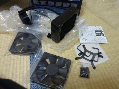 CORSAIR HydroシリーズハイパフォーマンスCPUクーラー CWCH80 パッケージ内容