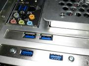 上からZ68 USB 3.0(ASMedia)、中 USB 3.0増設IF(Renesas μPD720200)、下 Z68 USB 3.0内部接続ポートブラケット