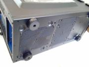 脚部と底面 防塵フィルターは2つ、外せます