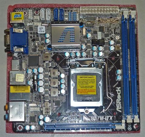 H67M-ITX-003.jpg