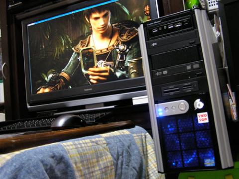 きったねー部屋だけど、震災なんで勘弁