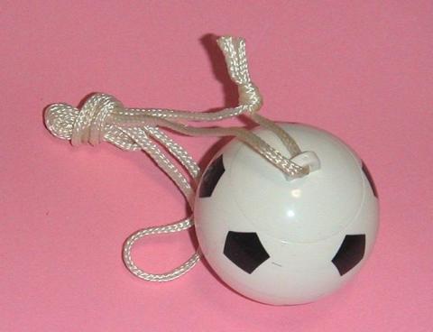 サッカーボールの飾り?