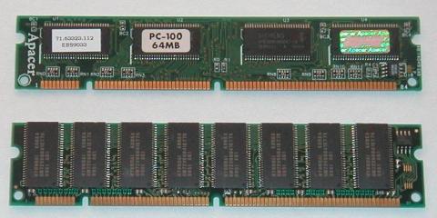 高さ、ICの並びが異なる