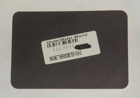 裏側は柔らかいシート状の磁石
