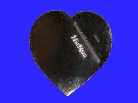 鏡のように見えます