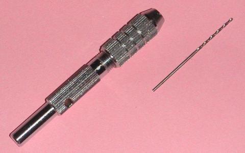 ピンバイス と 1mmΦ錐