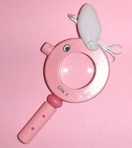 何かの顔をもじったルーペ