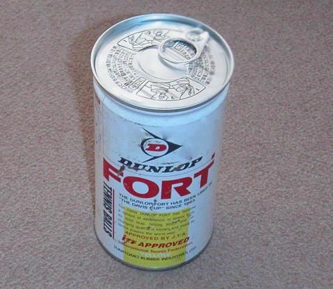 マイカーのトランク内に