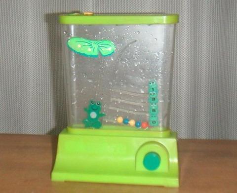 カエルのおもちゃ