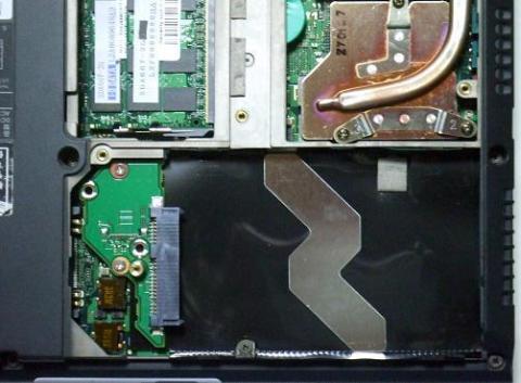 HDDの装着場所