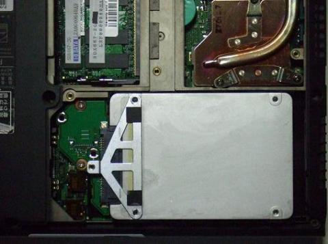 固定プレートをセット