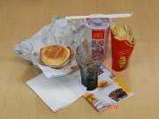 グラスを出した