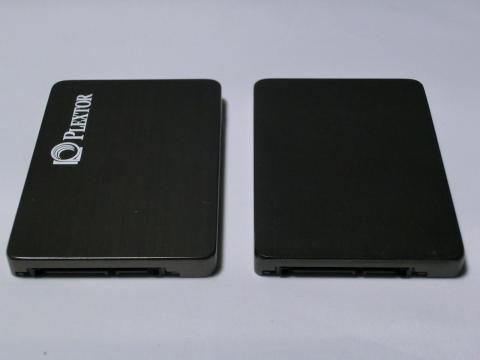 PX-256M5S(左)とCFD販売SSD(右)