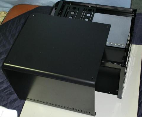 トップ・ライトパネルを取り外した