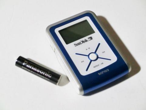 試験対象Eneloop Proとオーディオプレイヤー