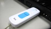 セットアップメディアとしてのUSBメモリ