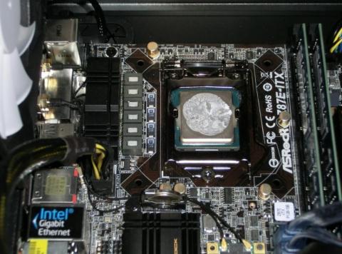 固まった古いグリース