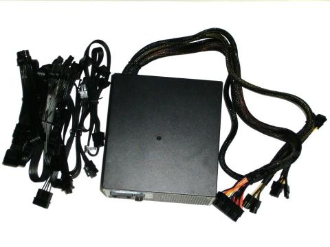 本体とモデューラケーブル