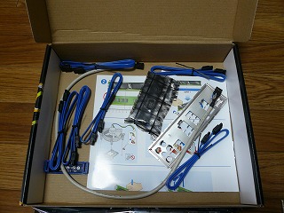 付属品です。マニュアルの姿がないような