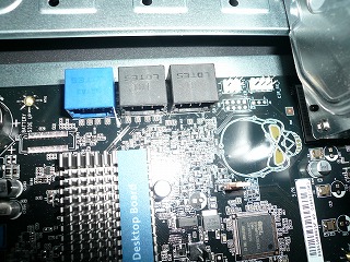 マズイですよ。どうやってコネクタ付ければ・・・・