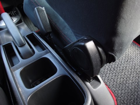 オニギリ(左側)