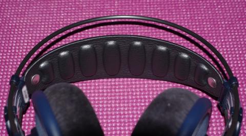 AKG K702 ヘッドバンド内側