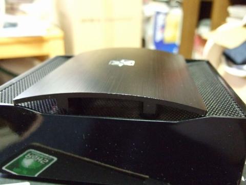 フロントパネルのアルミの厚み