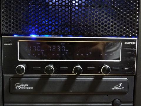 風サーバー 外観.JPG