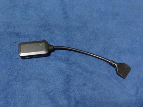 SATA電源コネクタ