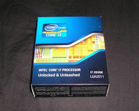 外箱。相変わらず色気無し。