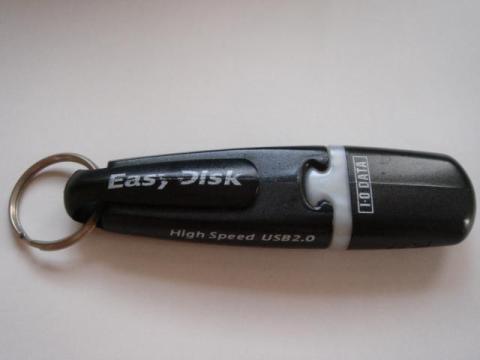 USBメモリ
