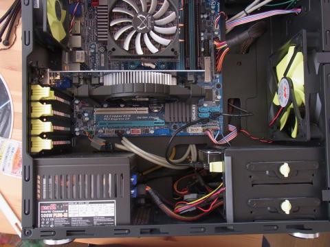 ケース内部(下部)