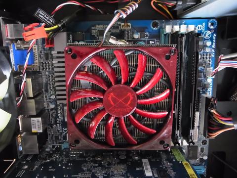 赤手裏剣 筆塗りなので塗りムラが激しいですww